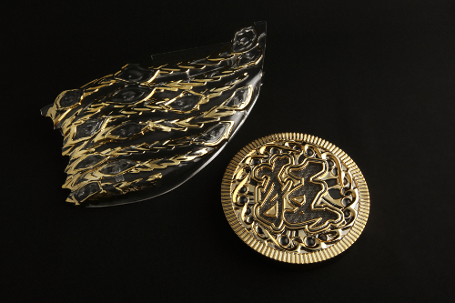 協力工場での装飾加工